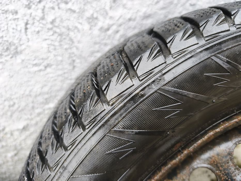 Колеса в зборі на зимовій резині R14