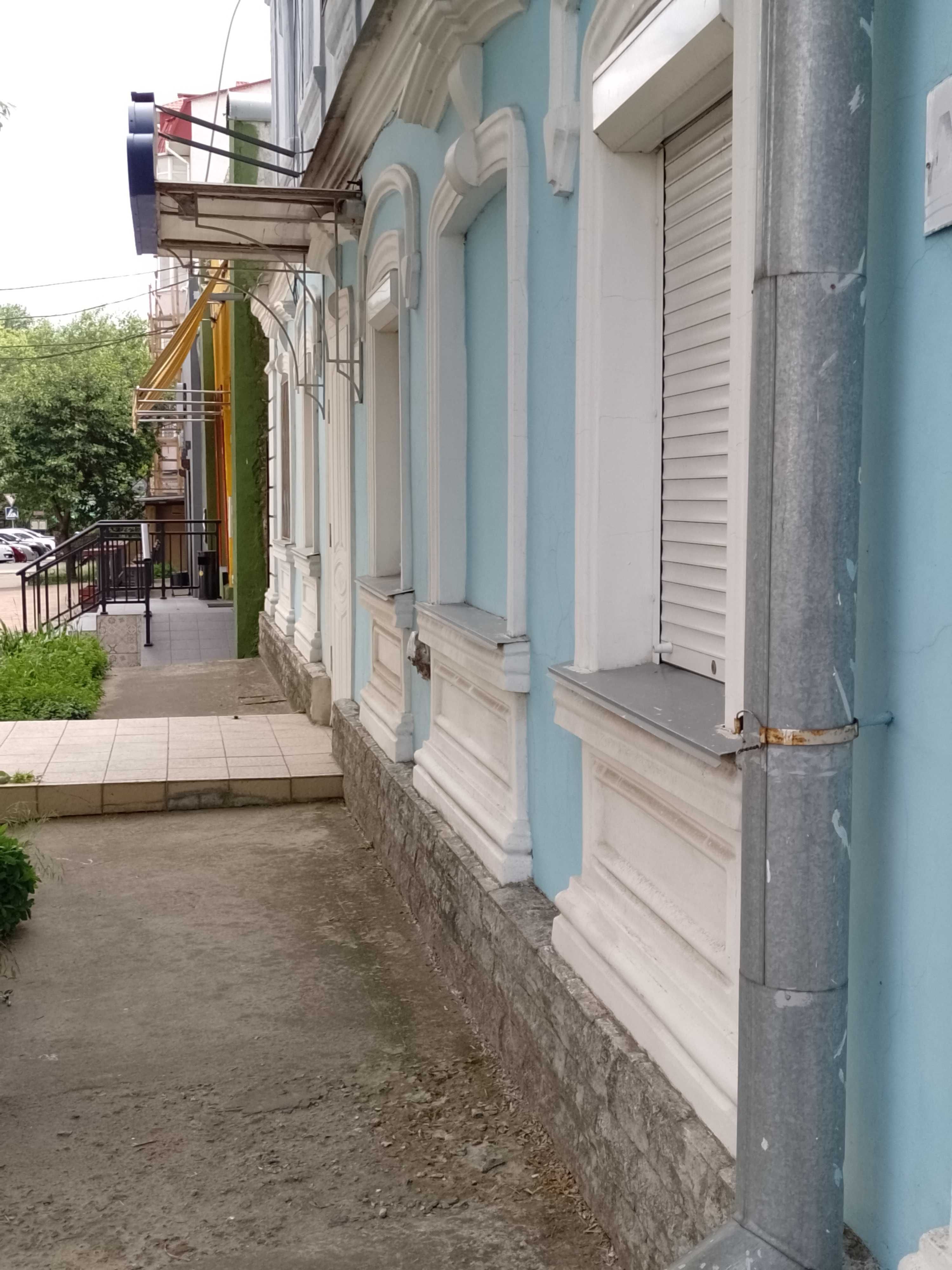 Продаю (Без комісії) фасадне приміщення на Дунаєва и1