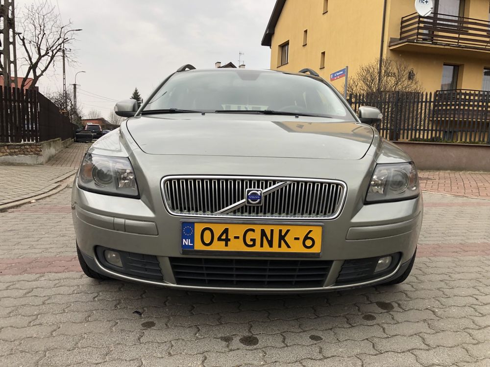 ŚLICZNE Volvo V50 1,6d //  Skórzane fotele // Bezwypadkowy