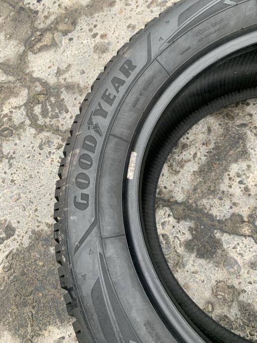 Шини 255/55 R18 Goodyear  зима 8,5 мм 2023 рік