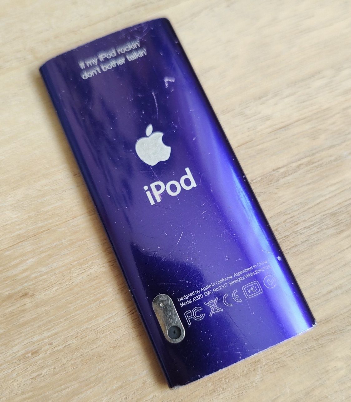 Apple Ipod nano 8 gb оригінал невмикається A1320