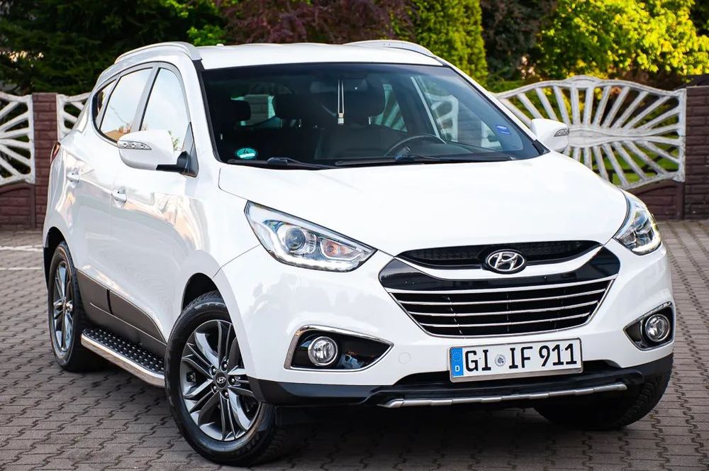 Hyundai ix35 *Nawi*Kamera*Alufelgi*Ledy*Progi*Skóra*