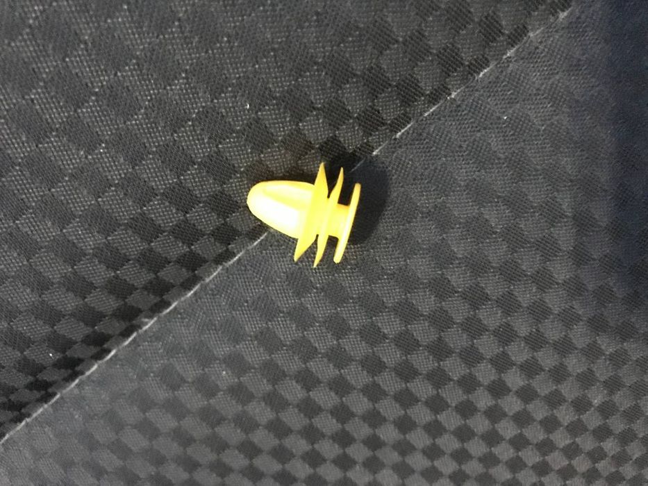 Автомобільні кліпси