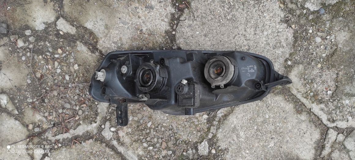 Honda HRV 16 16 V 3 D Lampa Prawy Przód Europa