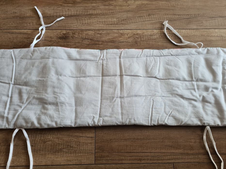 Ochraniacz na łóżeczko