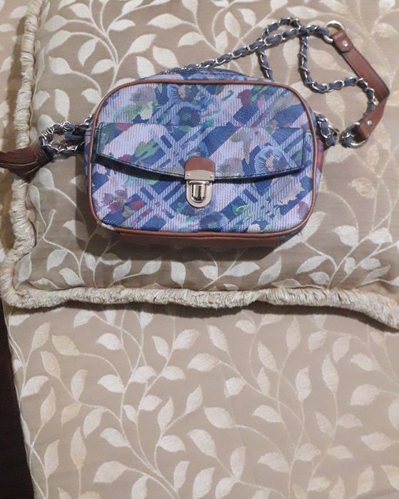 Sapatos e bolsas Mulher usado