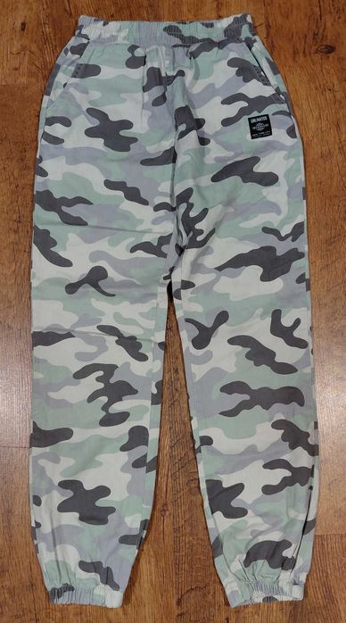 Spodnie moro jogger New Look DENIM