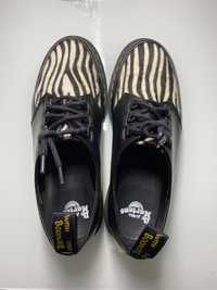 Dr. Martens Ramsey Zebra 10us