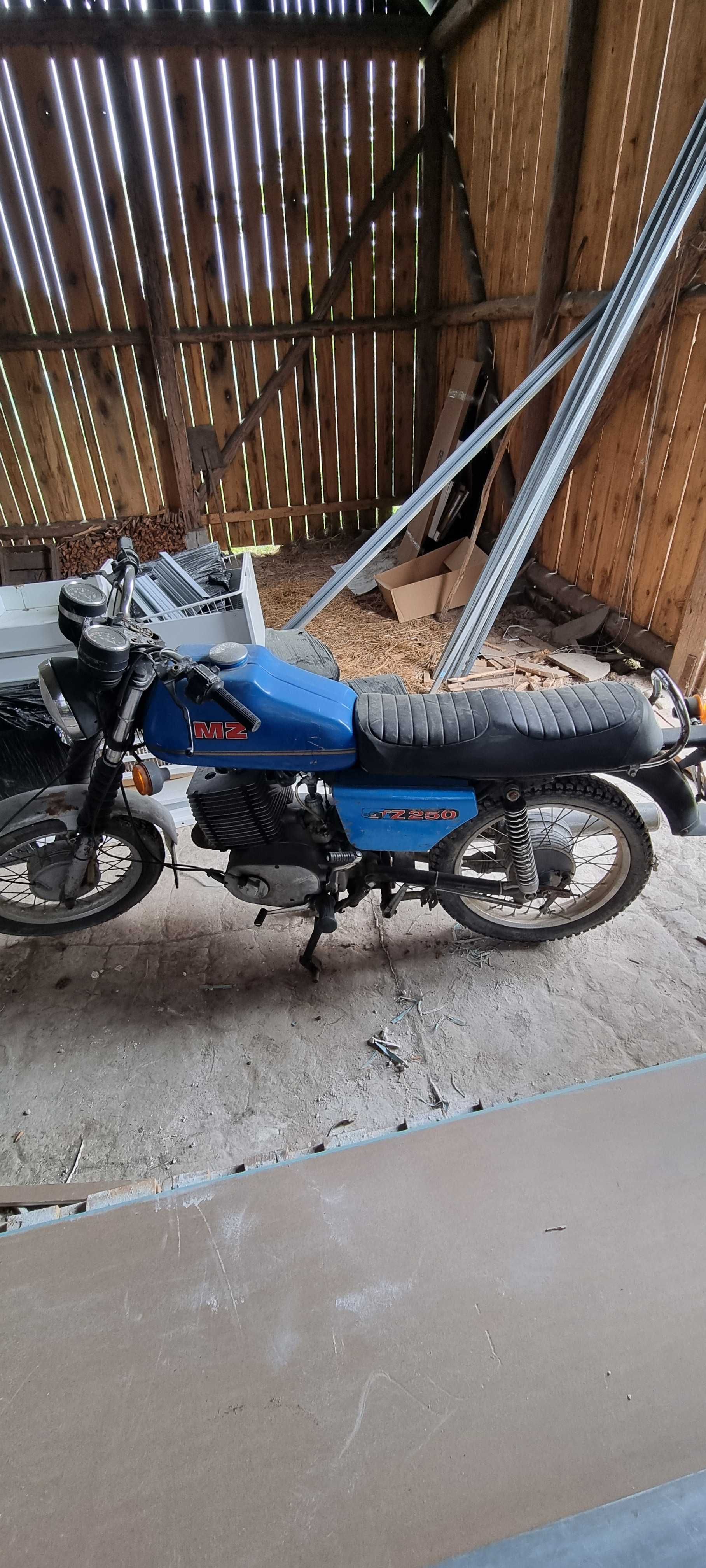 Sprzedam MZ ETZ 250