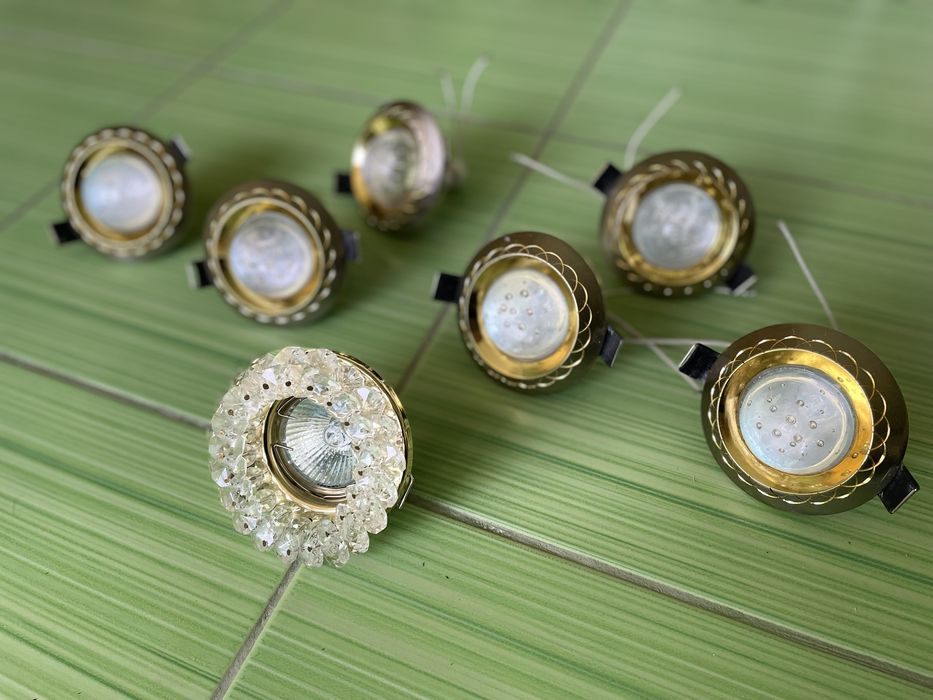 Встраиваемые потолочные светильники лампы