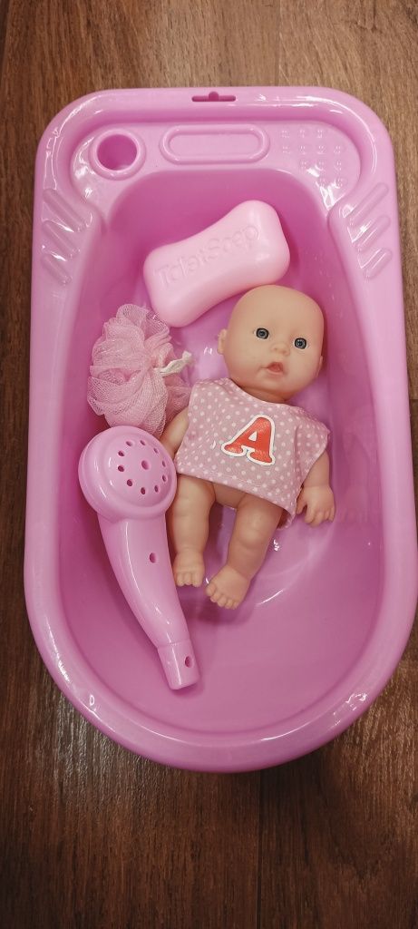 Wanienka z lalką i akcesoriami do zabawy