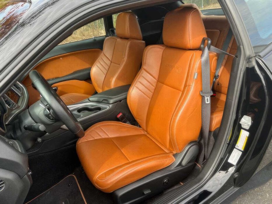 Dodge Challenger SRT Hellcat      2017