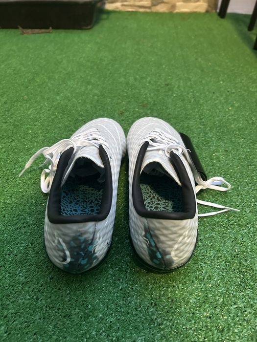 Nike Hypervenom Hydra