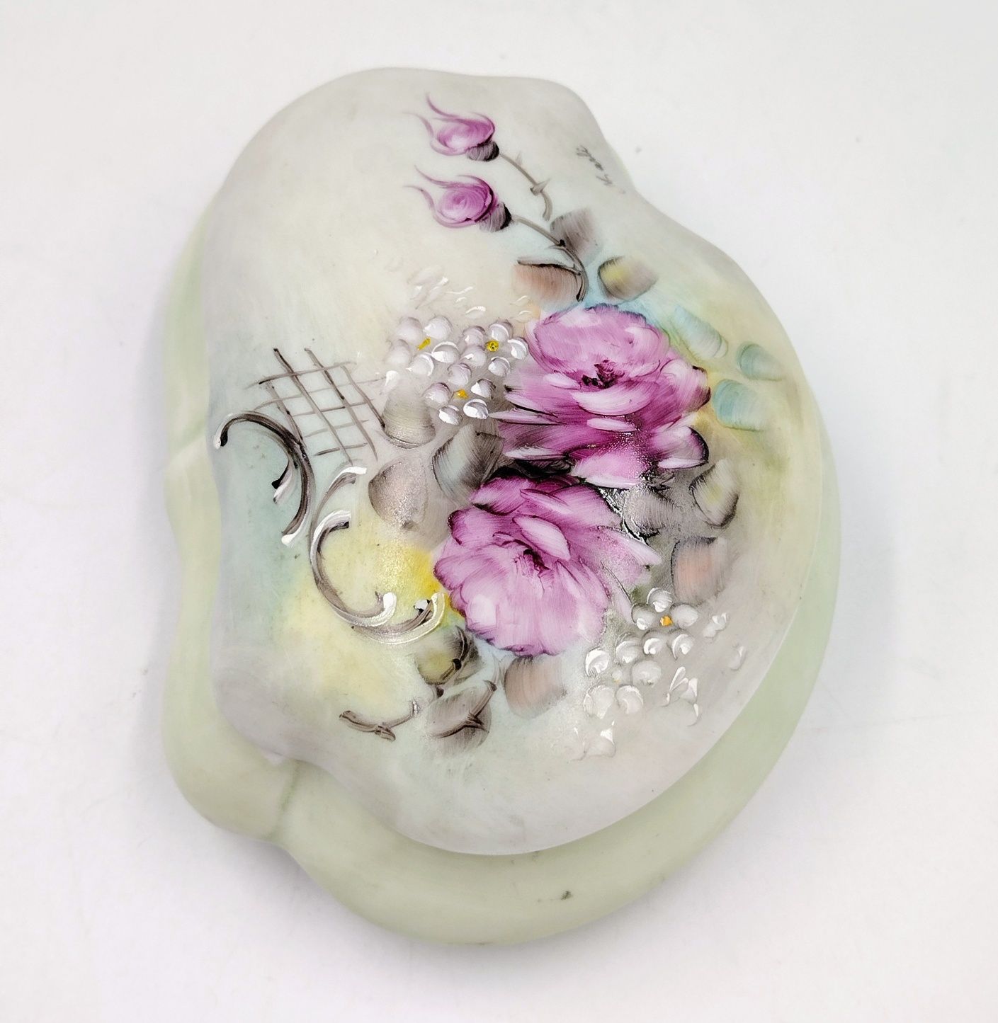 Porcelanowe puzdro puzderko malowane ręcznie kwiaty antyk pastelowe