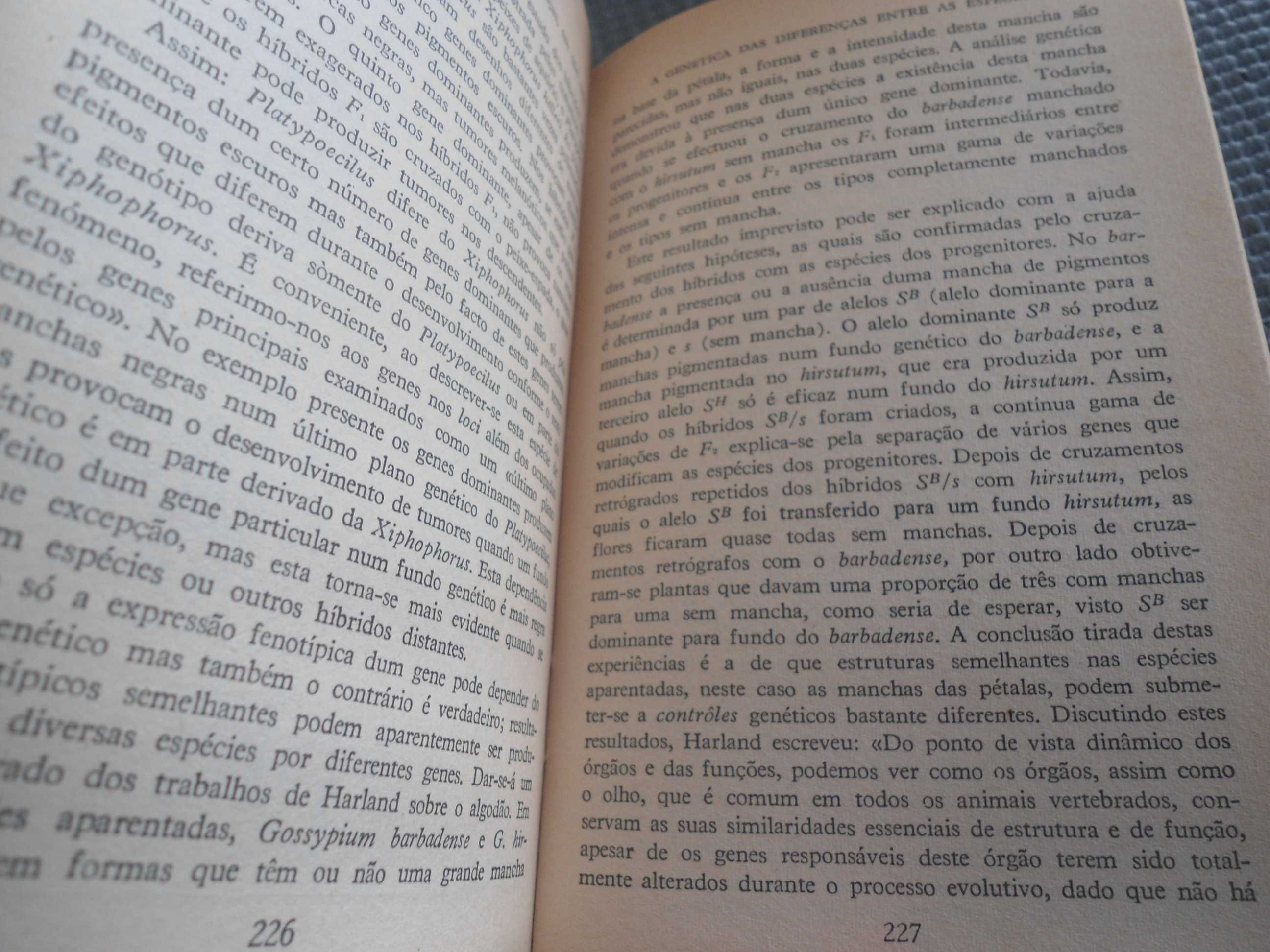 A Teoria da Evolução por John Waynard Smith
