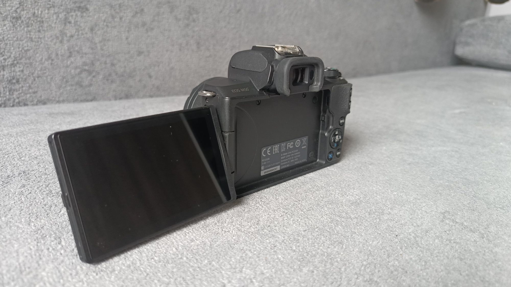 canon m50 + 2 obiektywy + dodatki
