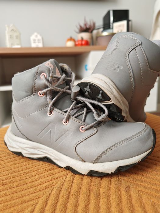 Buty New Balance r.30 32  jesienne zimowe trzewiki botki dziewczęce