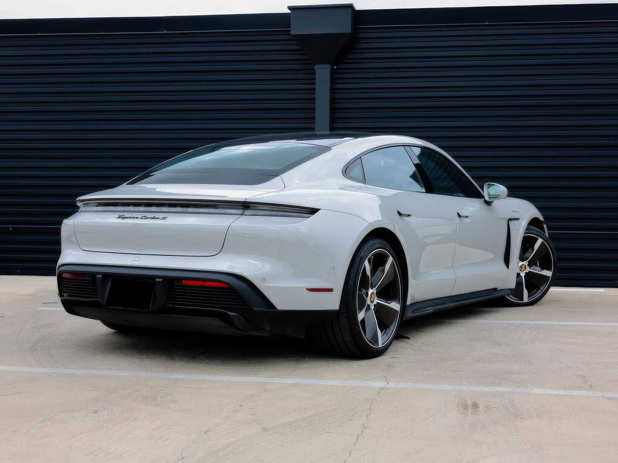 2022 Porsche Taycan Turbo S Sedan