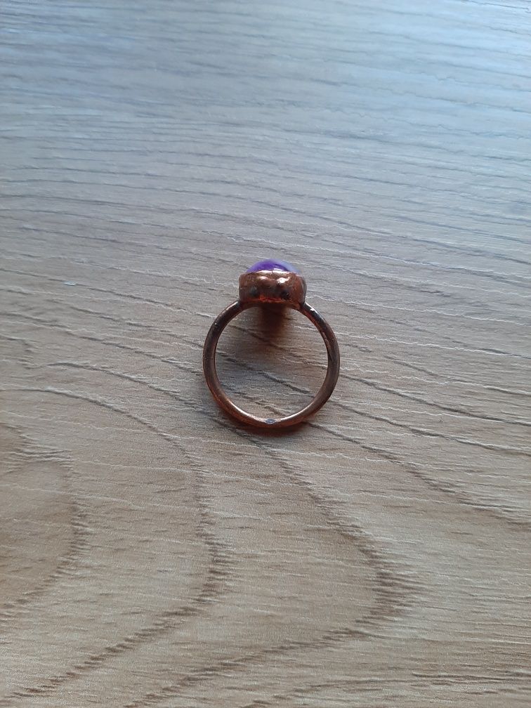 Pierścionek pierścień ametyst miedziany metalowy kryształ miedź kamień
