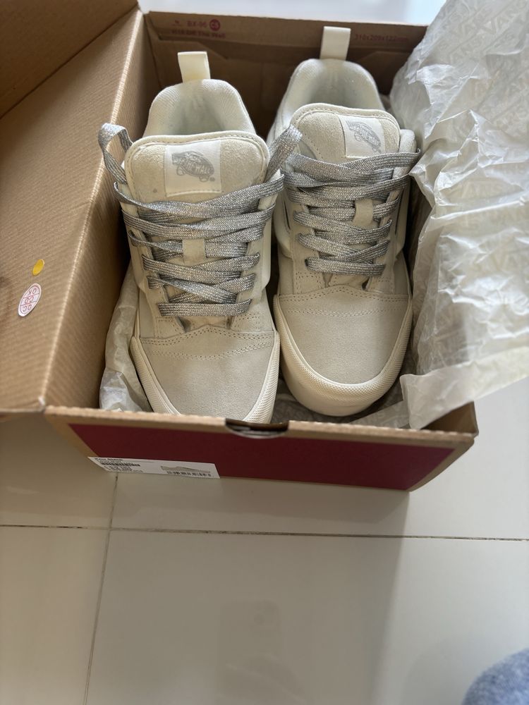 Vans skorzane sneakersy