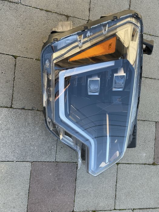 Кронштейн фар радара молдинг Kia Niro EV2