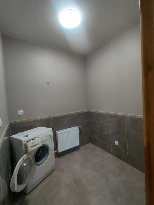 Продаж будинку з новим ремонтом. На 9 сотках землі. По вигідній ціні