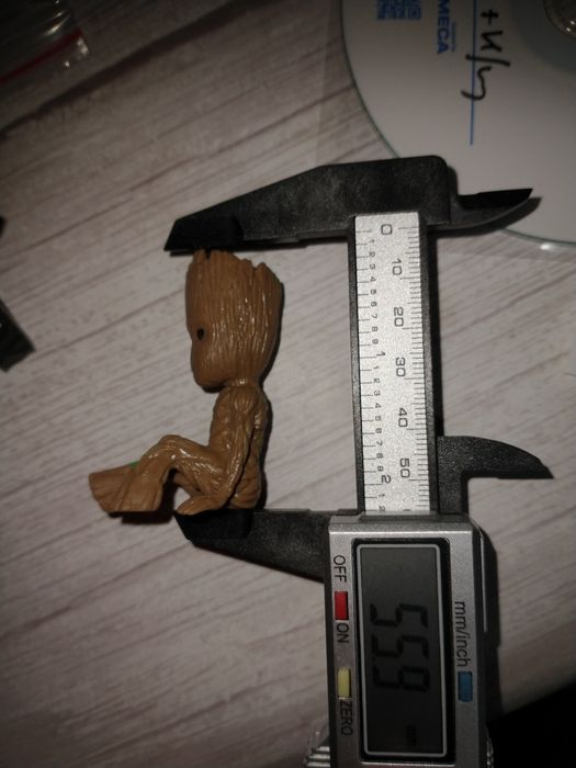 фігурка грут сидячий