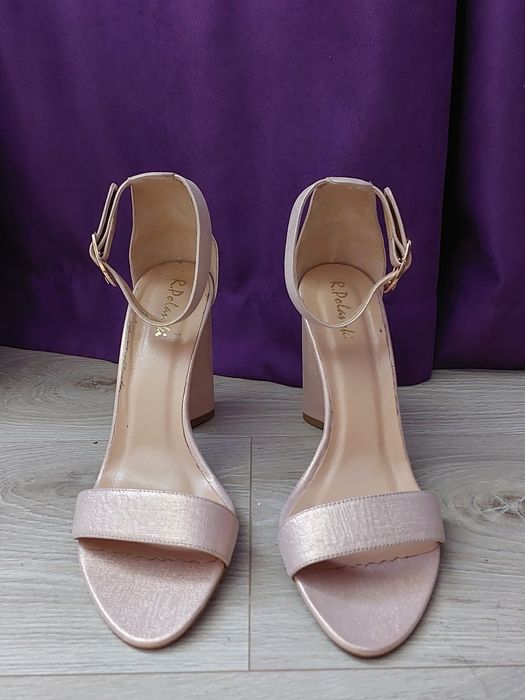 Босоніжки бренд R.Polanski