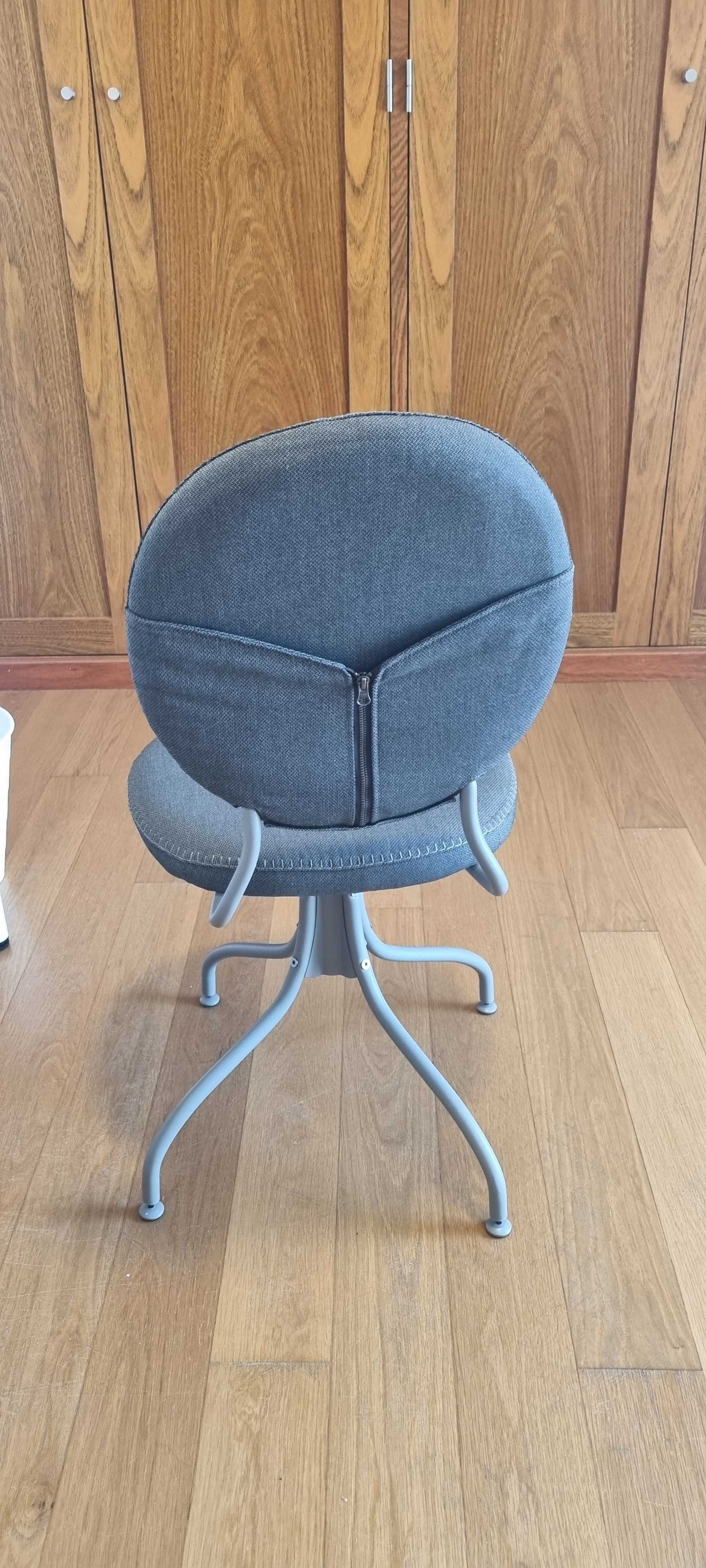 Cadeira p/escritório  modelo BJÖRKBERGET marca IKEA