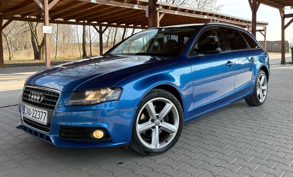 Audi A4 , Niski przebieg , Automat