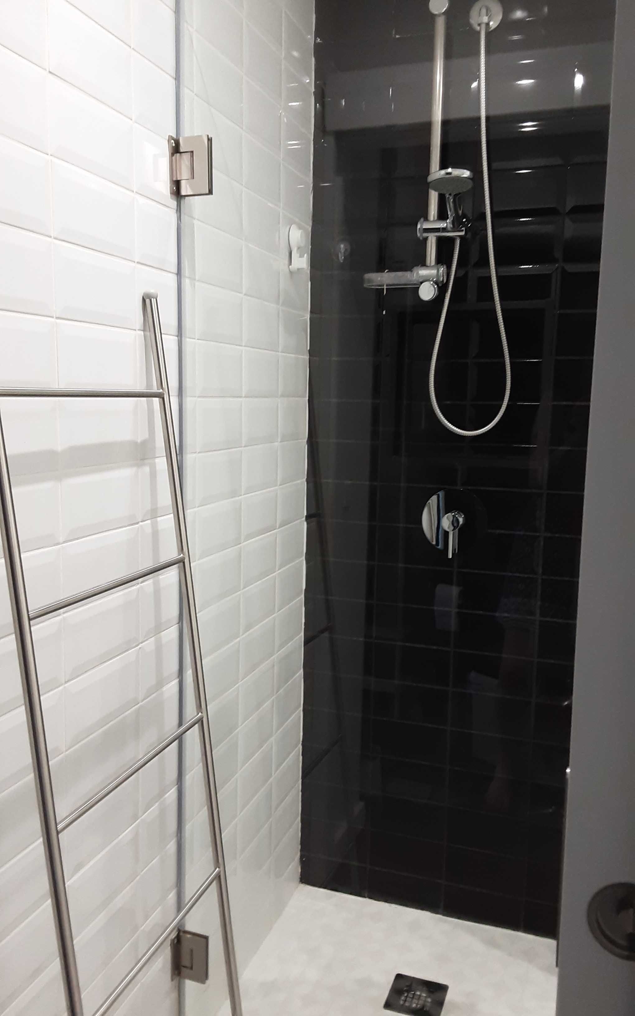 Apartamento em frente à estação de metro de Faria Guimarães.