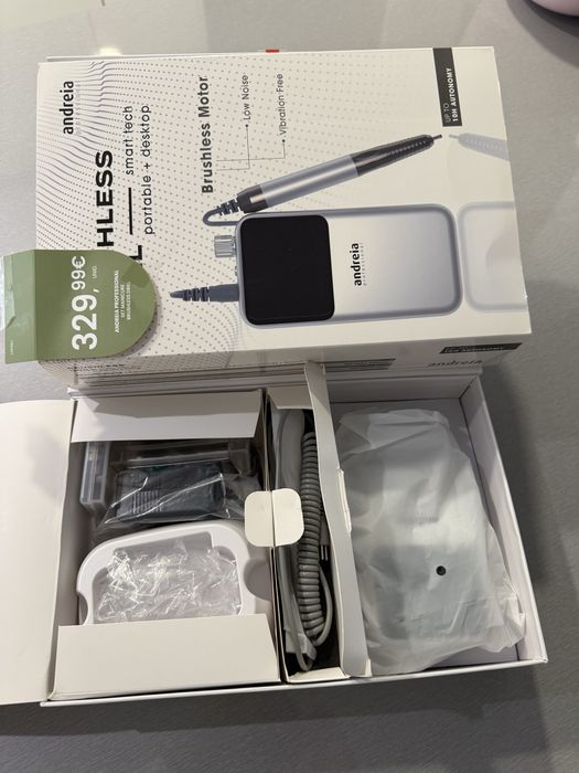 Vendo maquina de fazer unhas da marca Andreia