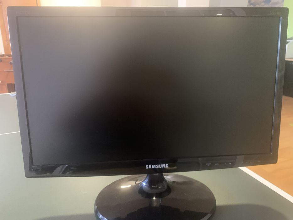 LCD TV / Monitor Samsung T22C300 22”