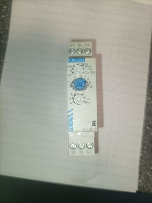 Przekaźnik czasowy Crouzet MUR3
