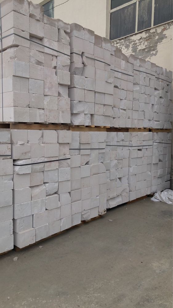 Газоблок Акційна ціна другий сорт Піноблок доставка кран маніпулятор