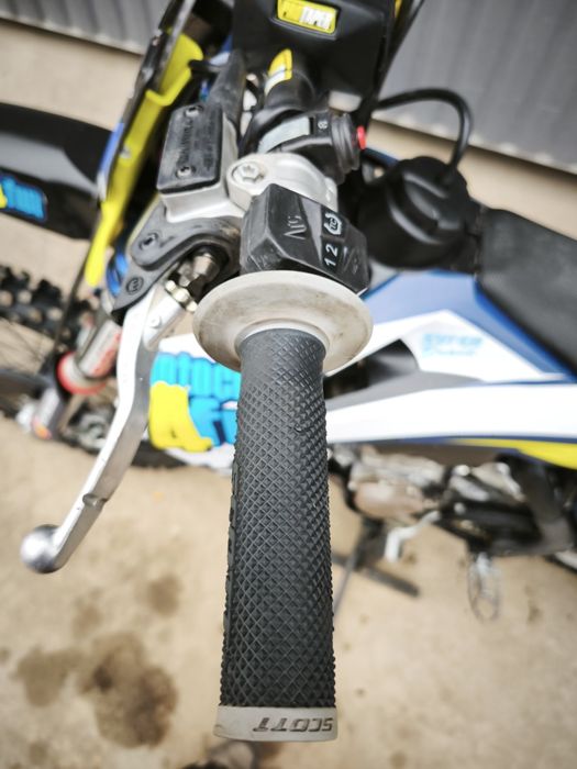 Husqvarna fc 450 rockstar edition