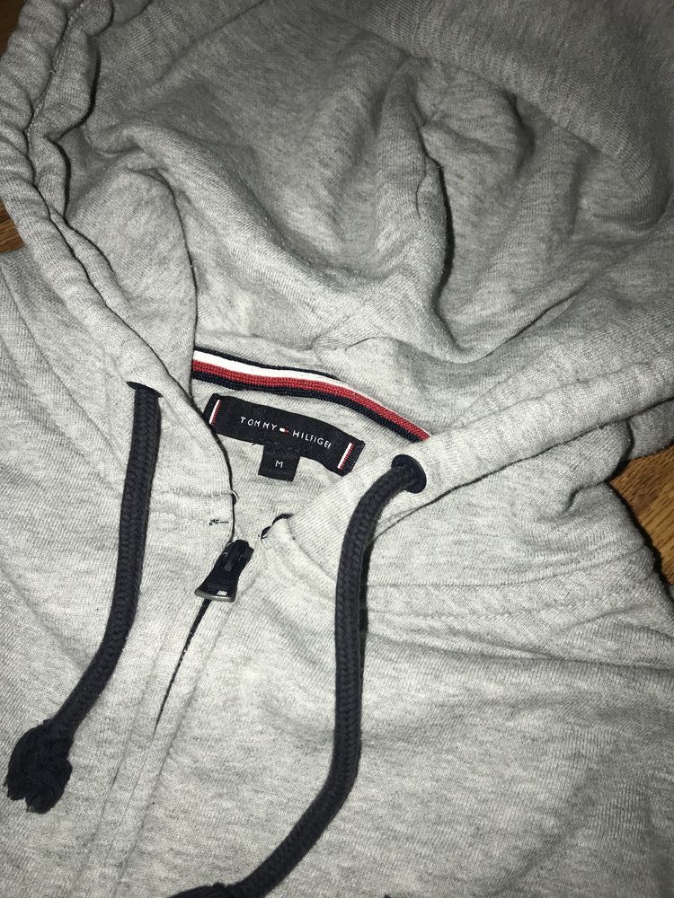 Кофта/худі/зіпка Tommy hilfiger Розмір с-м
