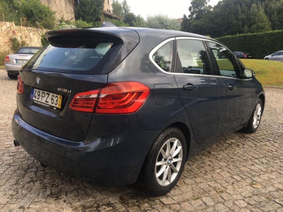 BMW 218 Active Tourer d Advantage Auto