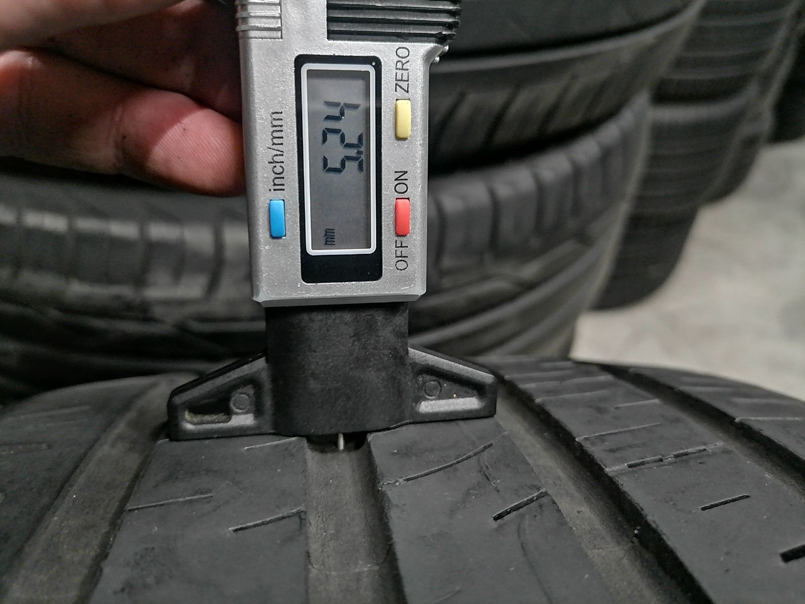 Літні Шини БВ 225/45 R17 BARUM Bravuris 3 HM Склад