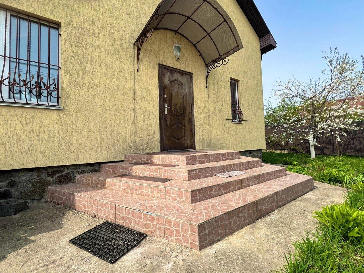 Продам будинок  в селі Неграші, 25 км від Києва, Житомирська траса