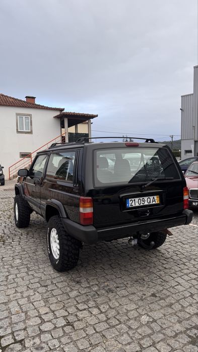 Cherokee xj 3 portas
