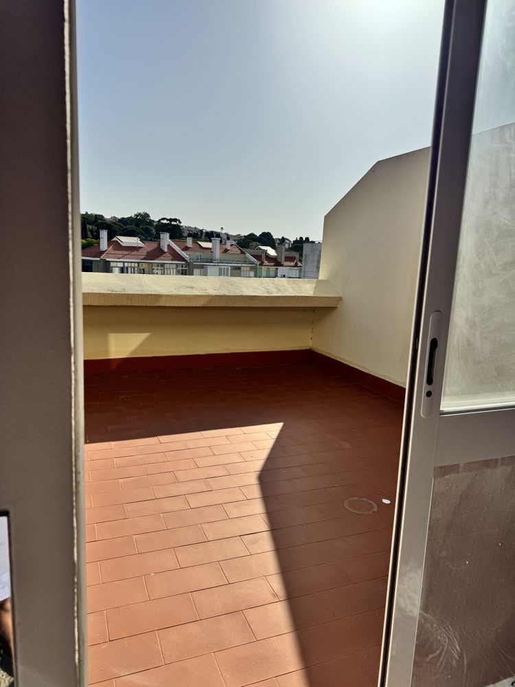 Arrendamento de quarto a partir de 15 de junho