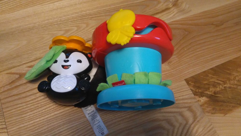 Skunks Fisher Price A kuku