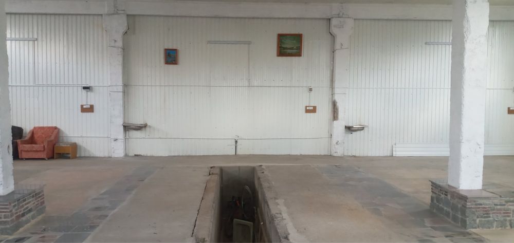 Склад приміщення ангар гараж