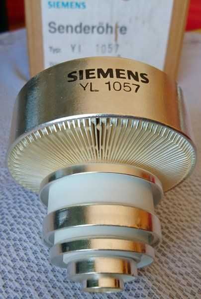 Lampa tetroda nad. YL 1057 SIEMENS