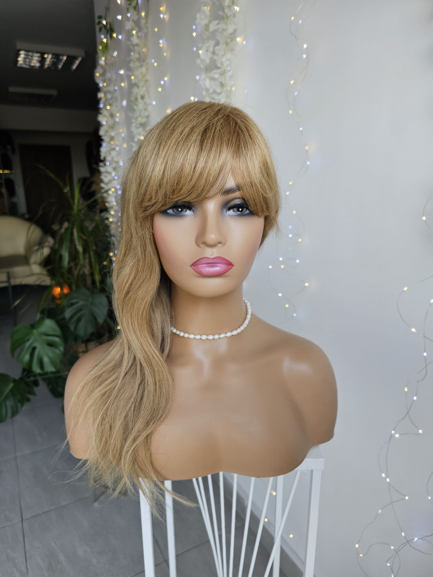 Długa peruka z włosów naturalnych Sofi z grzywką naturalny blond 52-60