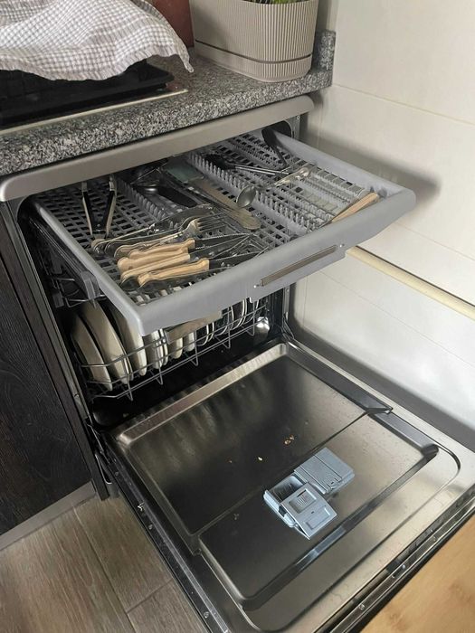 Máquina de Lavar Loiça Indesit