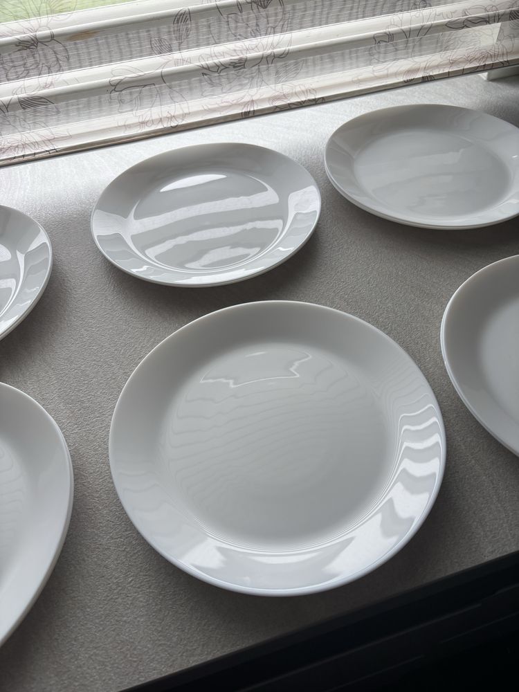 Zestaw 12 talerzy płytkich płytkie talerze obiadowe biała porcelana