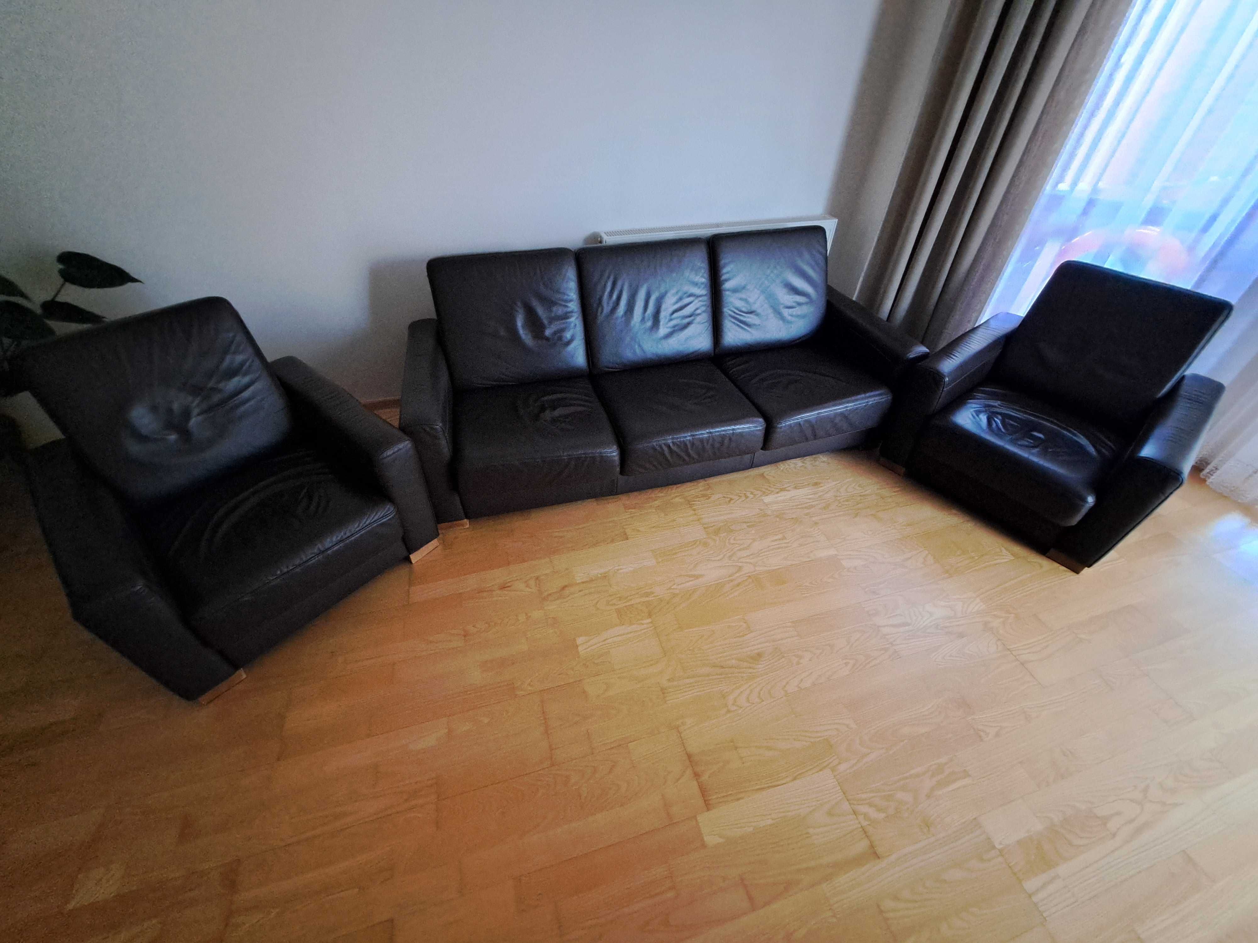 Komplet wypoczynkowy: kanapa i dwa fotele