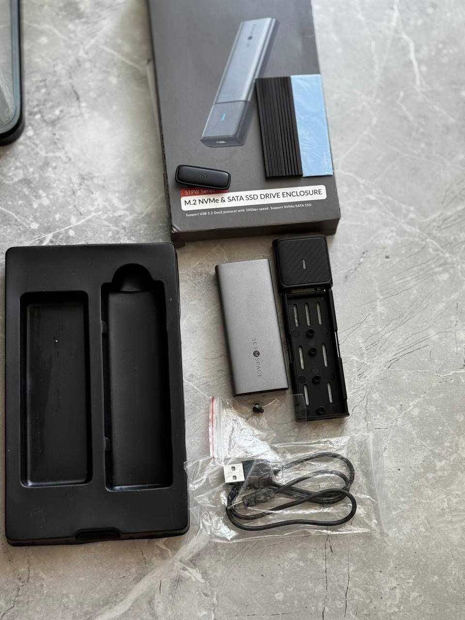 Obudowa SETMSPACE NVMe i SATA, Ssd i kabel